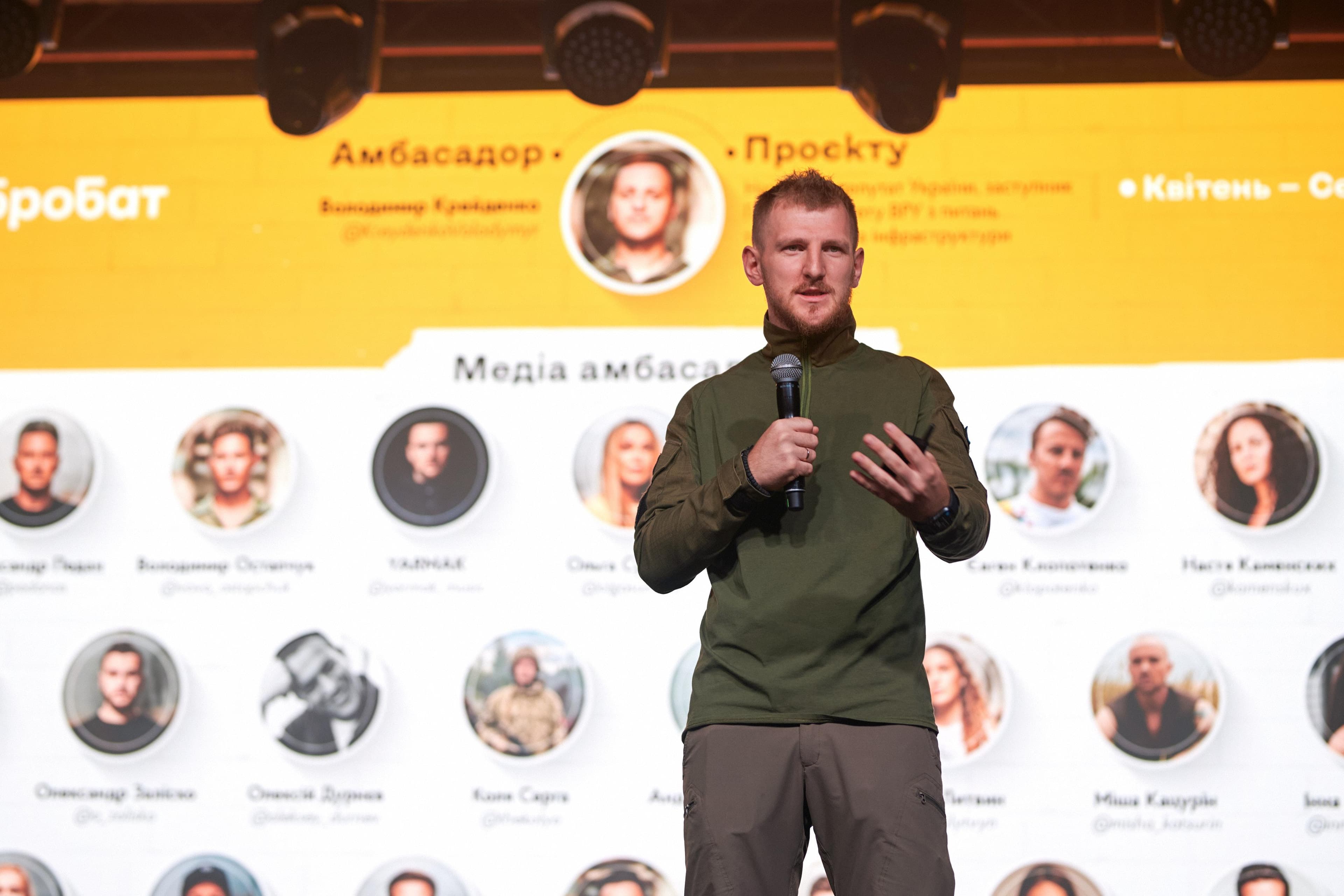 Rostyslav Smirnov speaking at a Dobrobat event